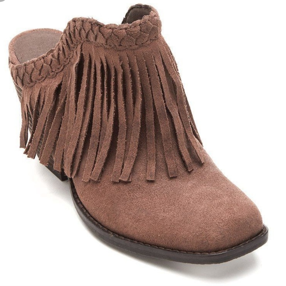 New  Brown Matesse fringe mules